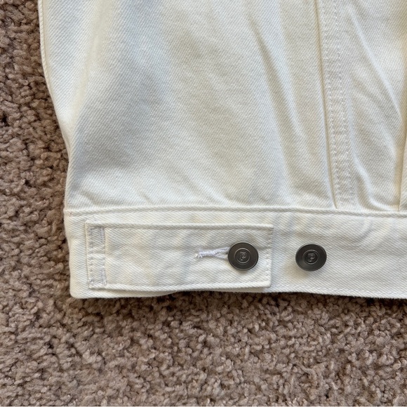 PINK Victoria's Secret White Denim Oversized Trucker Jacket NWT Size Large - Picture 8 of 11